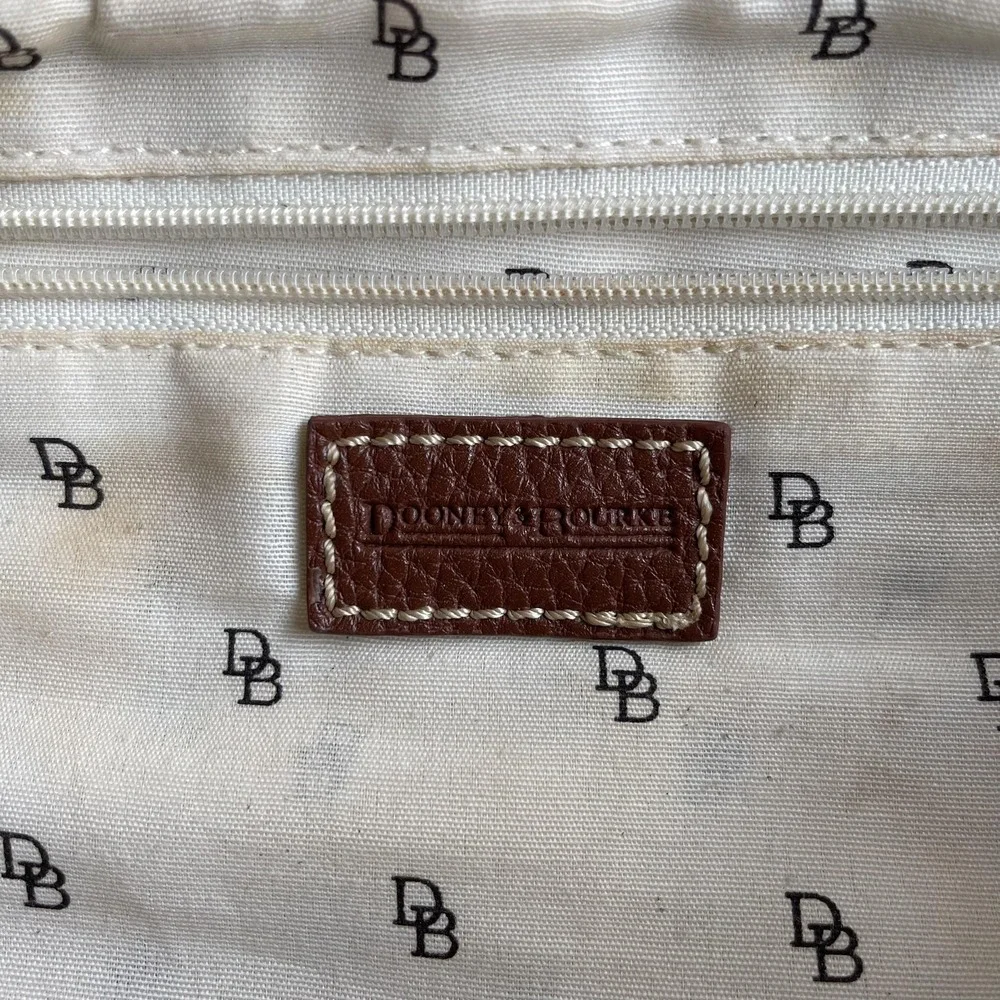 Dooney & Bourke Tote Bag Womens Large Brown Canvas Leather Zip Monogram Charm
